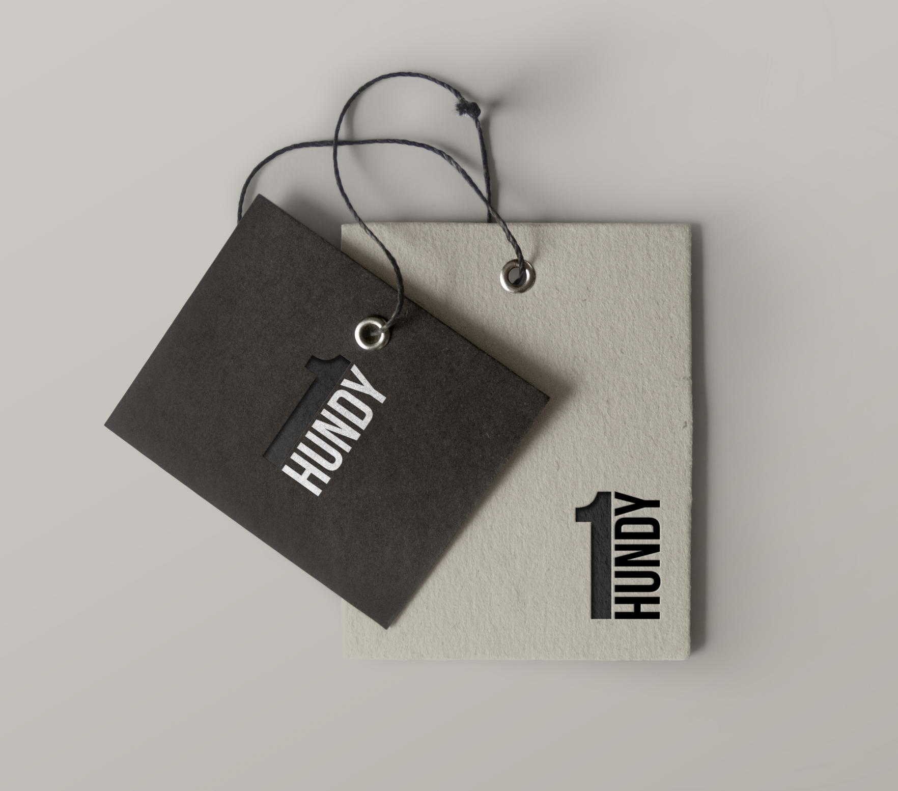 1HUNDY Label | Sabrtooth